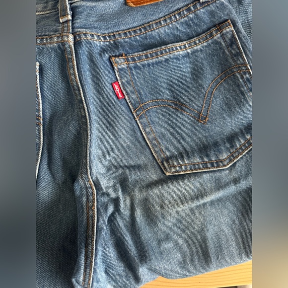 Levi’s Wedgie Straight Jean - Picture 9 of 9